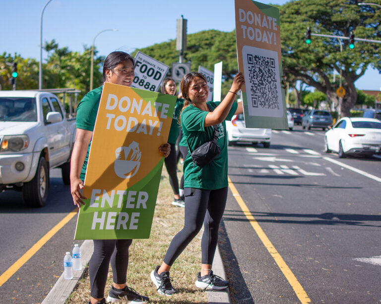 FoodDriveDay_WaiokeolaCongregationalChurgh_03